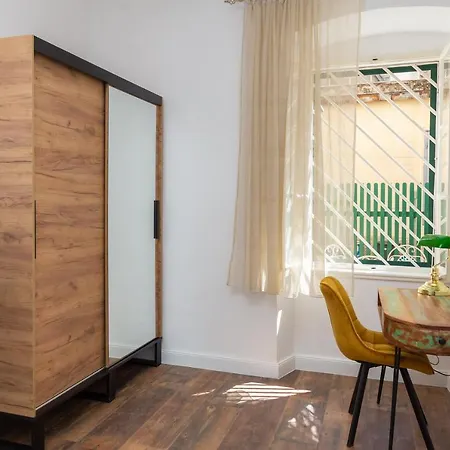 דירה Luxury With Patio In The Heart Of ספליט