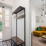 Luxury With Patio In The Heart Of Appartamento