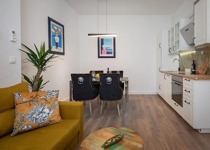 Luxury With Patio In The Heart Of Apartman Split